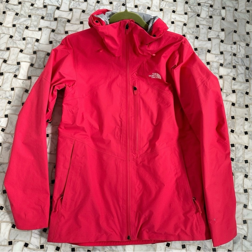 North face pro shell jacket size medium color pinky red